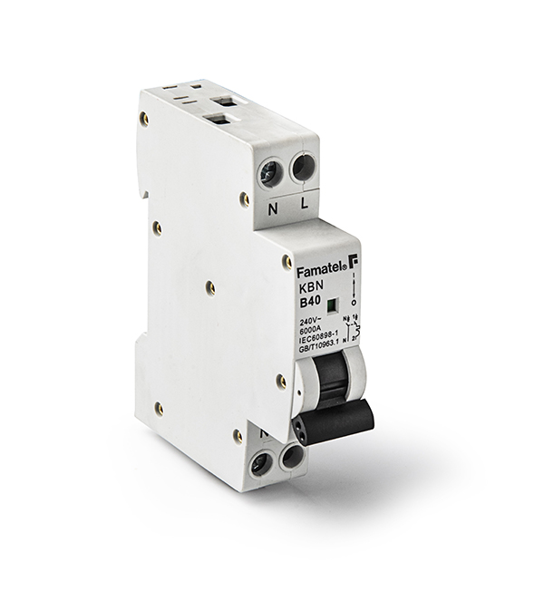 MAGNETO TERMICO REDUCIDO 1P+N 32A 257000073 FAMATEL 32 A