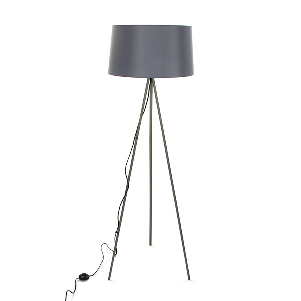 LAMPARA PIE GRIS E27 60W 21050142 VERSA 48X48X155