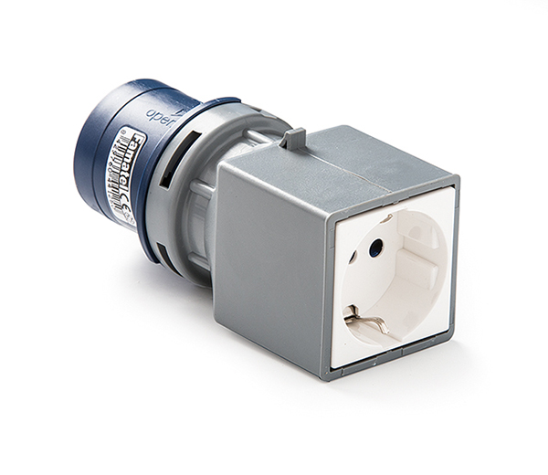 ADAPTADOR CLAVIJA 2P+T 13910 FAMATEL 16 A