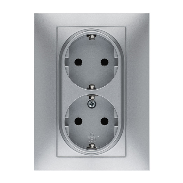 BASE ENCHUFE EMPOTRAR ALUMINIO DOBLE 9225 FAMATEL 16 A