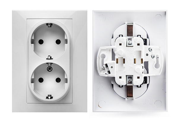 BASE ENCHUFE EMPOTRAR BLANCO DOBLE 9125 FAMATEL 16 A