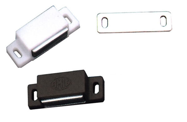 CIERRE IMAN MARRON DISPLAY N.5 AMIG -