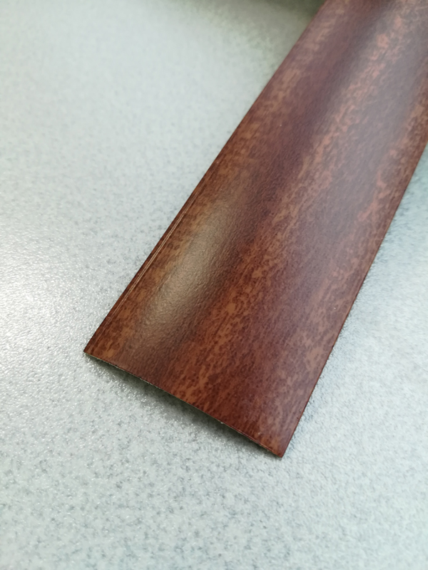 TAPAJUNTAS ROBLE M/C ADH 83 11202B RUFETE 30 MM